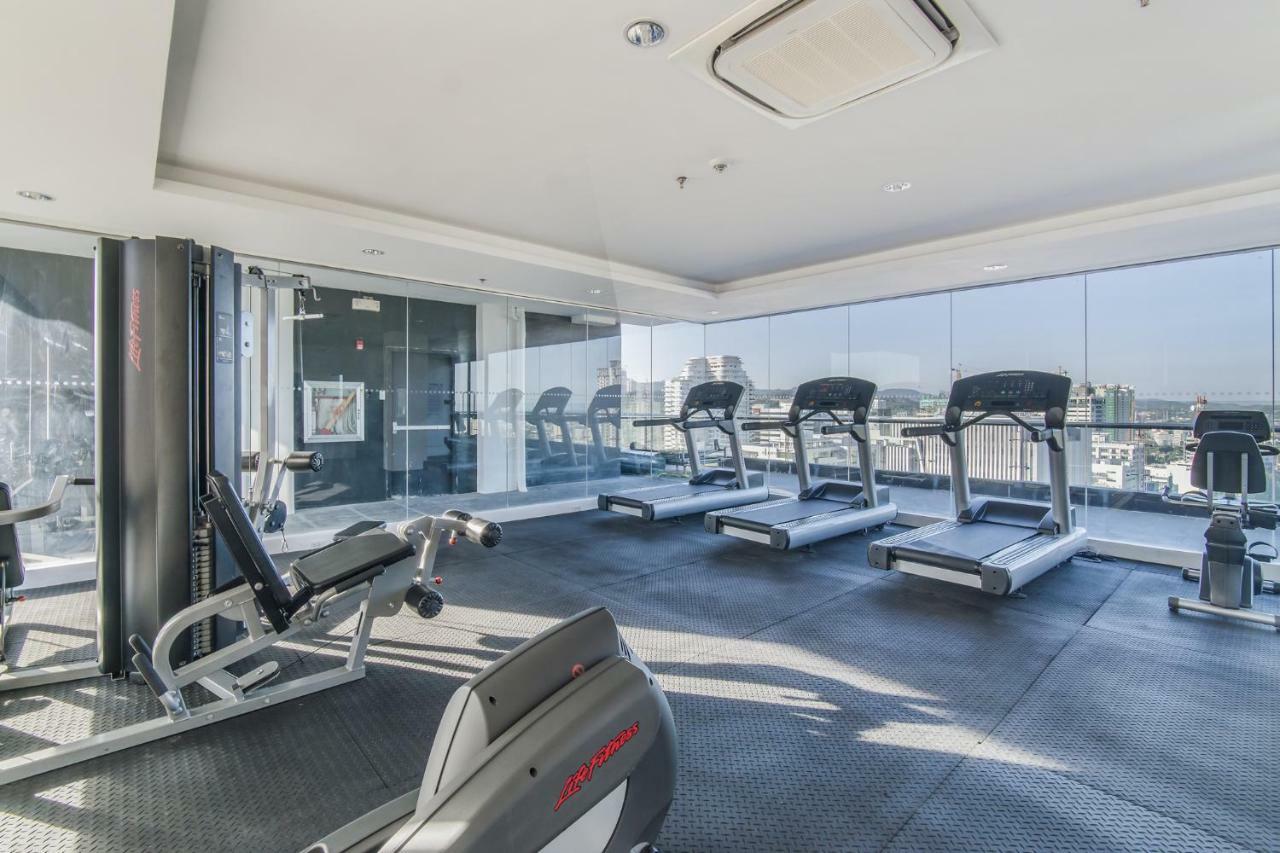 Free Netflix Condo Near It Park With 32-Inch Samsung Hdtv Cebú Exterior foto